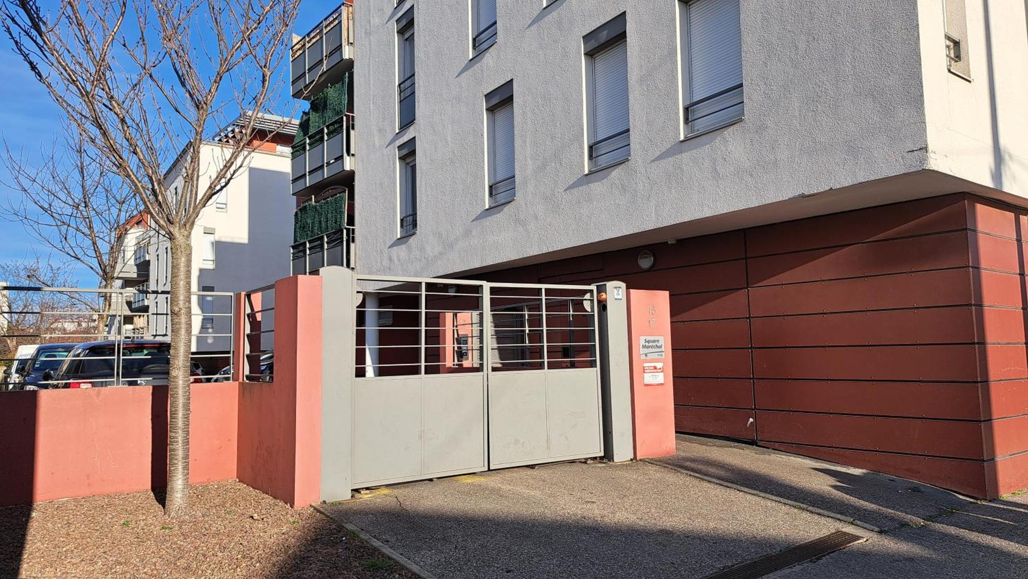 Appartement Cosy 3 Pieces Avec Garage Privatif 圣普列斯特 外观 照片